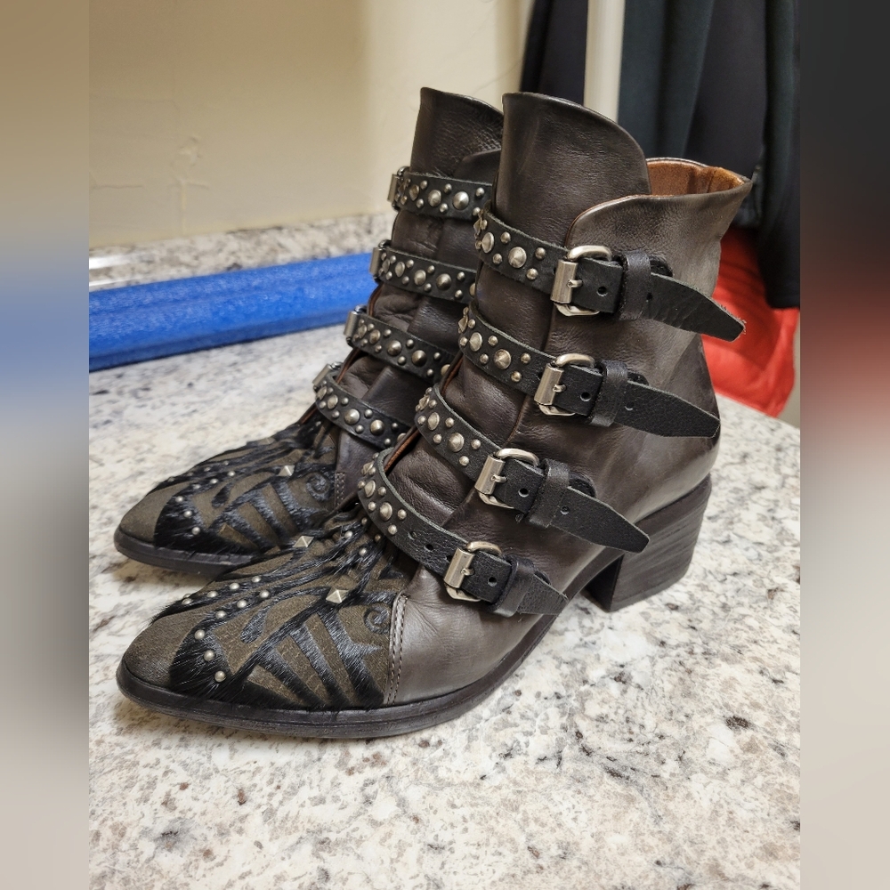 EUC A.S.98 FRANKIE Studded Buckle Ankle Boots Black 39